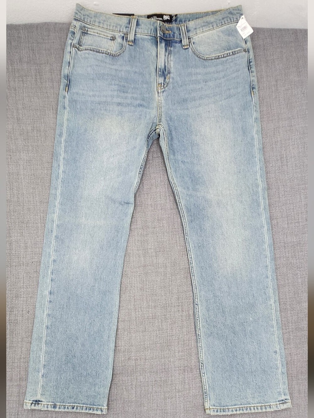 RSQ New York Slim Straight Light Wash Denim Jeans NWT 34 × 30